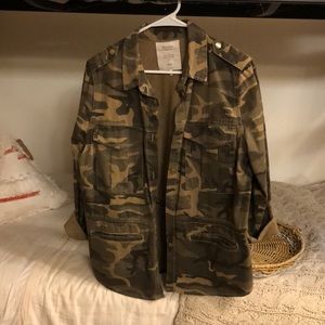 Camouflage trench jacket